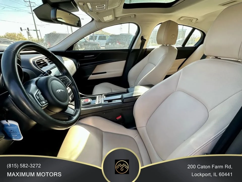 2018 Jaguar XE - Image 5 of 5