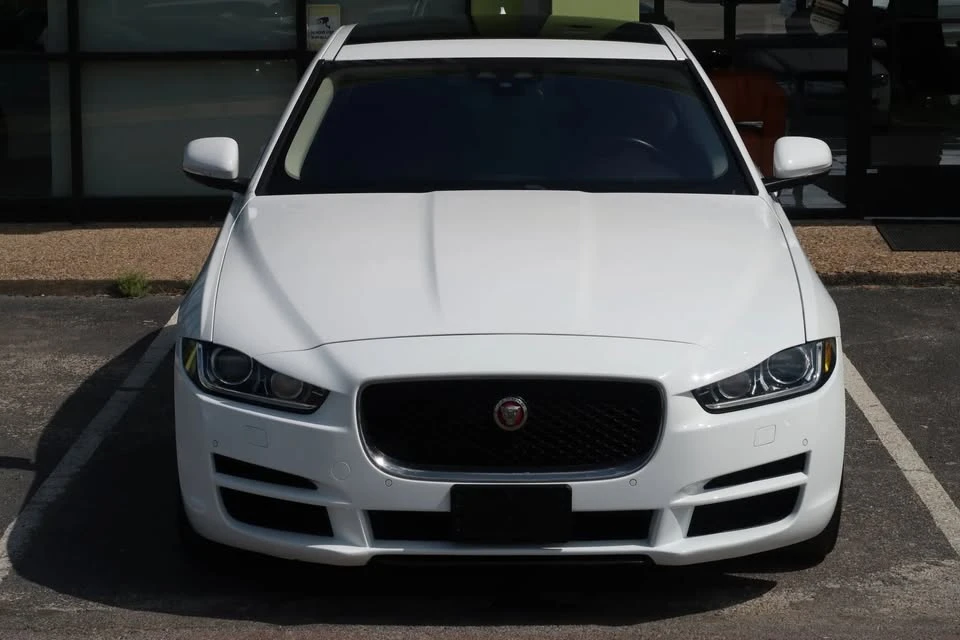 2018 Jaguar XE - Image 3 of 19