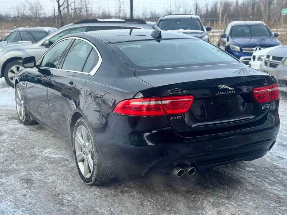 2018 Jaguar XE - Image 2 of 12