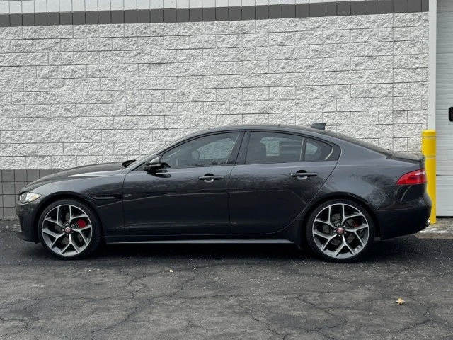 2018 Jaguar XE - Image 12 of 19