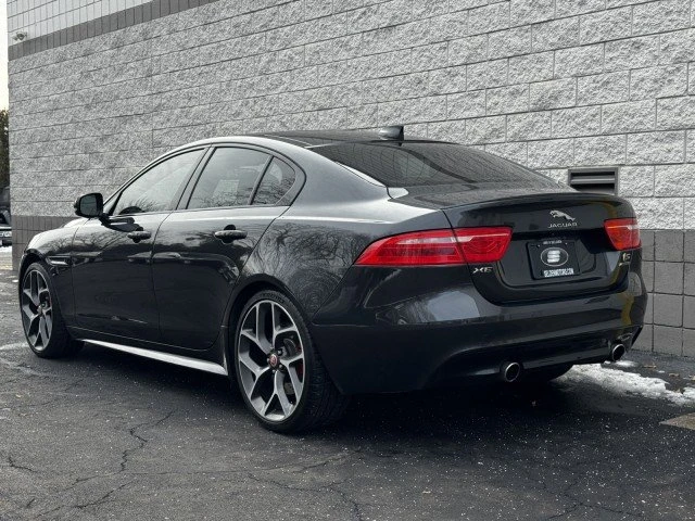 2018 Jaguar XE - Image 13 of 19