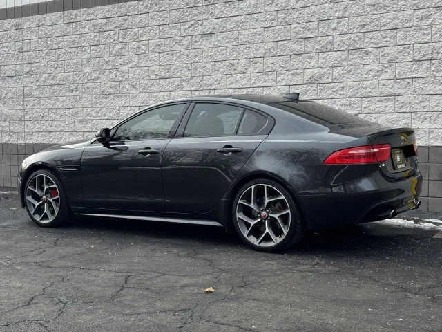 2018 Jaguar XE - Image 2 of 19
