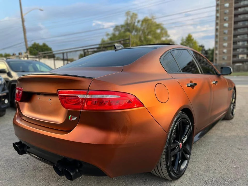2018 Jaguar XE - Image 6 of 20