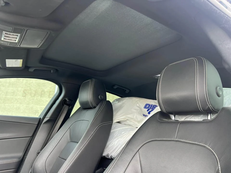 2018 Jaguar XE - Image 2 of 16