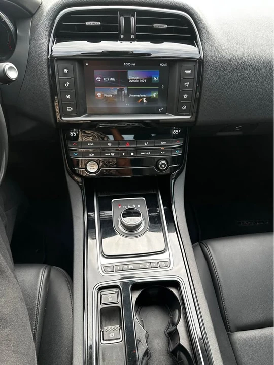 2018 Jaguar XE - Image 2 of 14