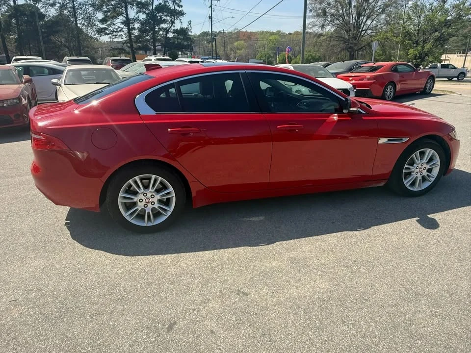 2018 Jaguar XE - Image 6 of 20