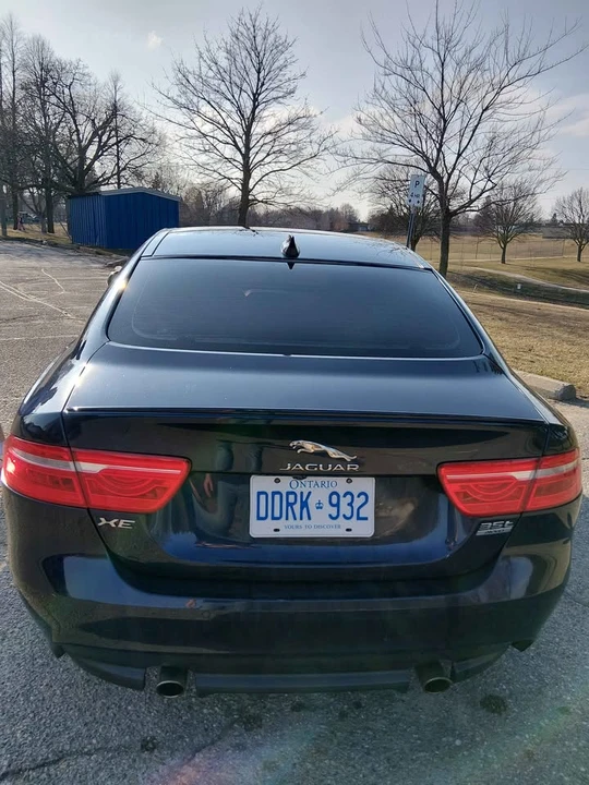 2018 Jaguar XE - Image 5 of 14
