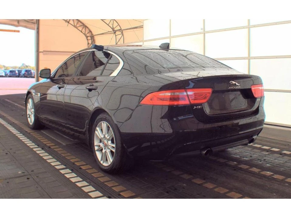 2018 Jaguar XE - Image 6 of 14