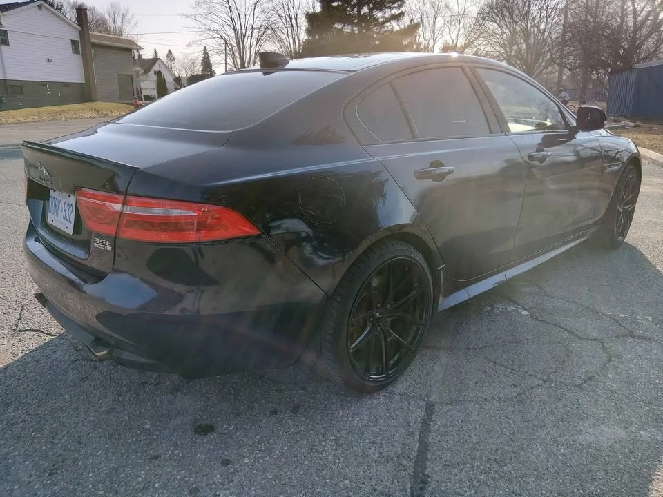 2018 Jaguar XE - Image 4 of 14