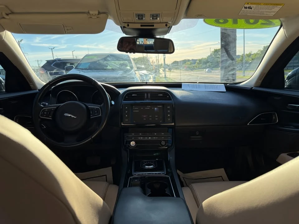 2018 Jaguar XE - Image 18 of 19