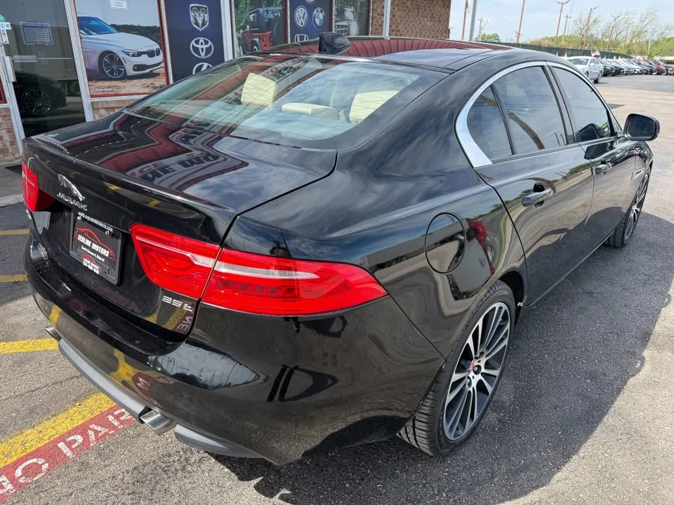 2018 Jaguar XE - Image 3 of 19