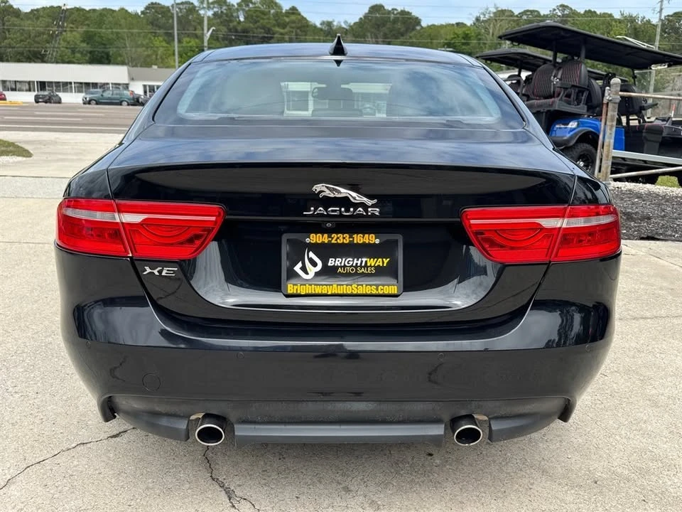 2018 Jaguar XE - Image 6 of 13