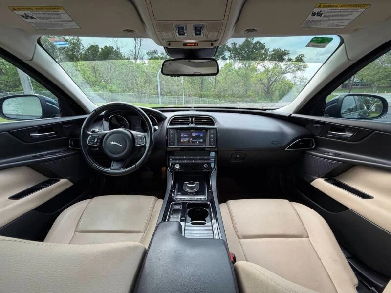 2018 Jaguar XE - Image 12 of 16