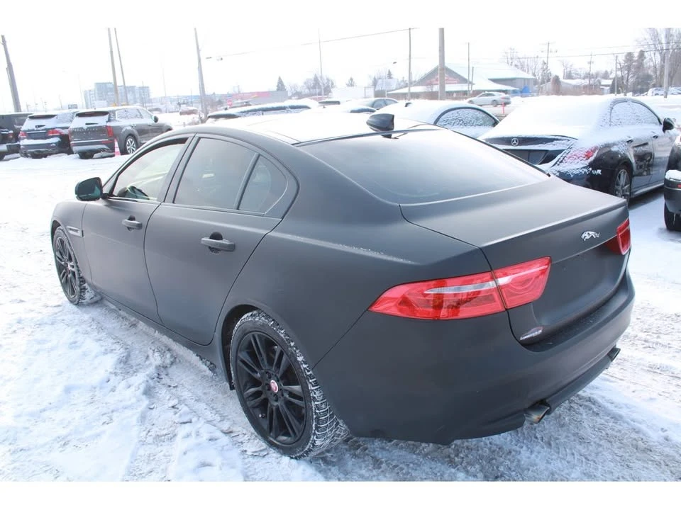 2018 Jaguar XE - Image 5 of 20