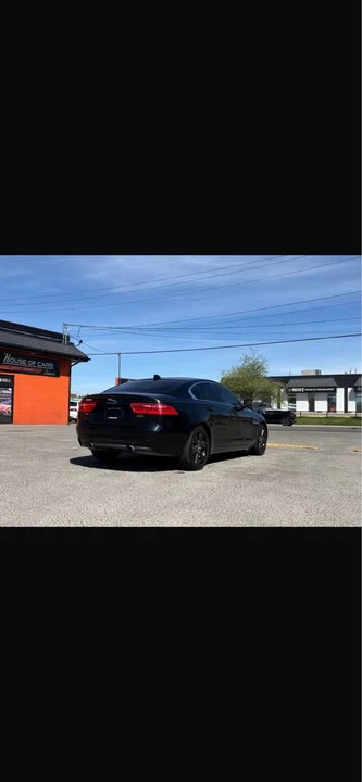 2018 Jaguar XE - Image 5 of 15