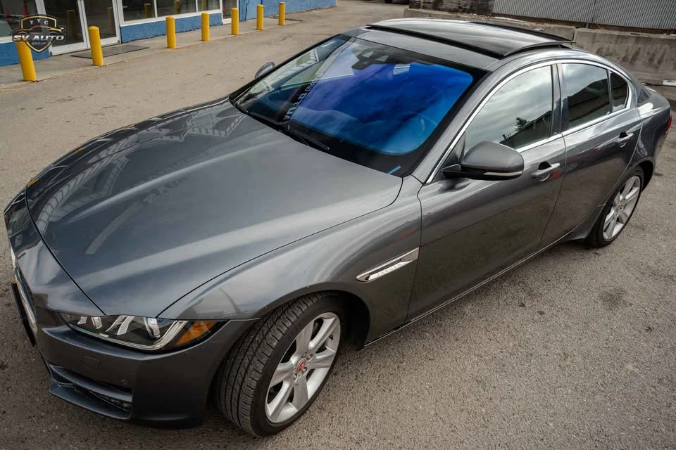2018 Jaguar XE - Image 6 of 18