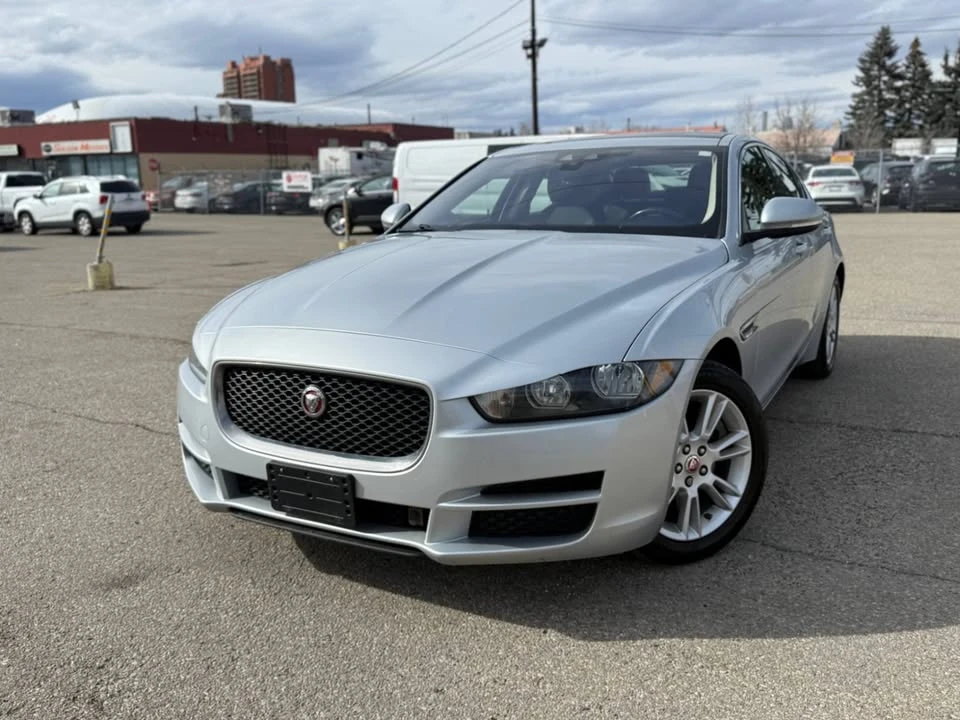 2018 Jaguar XE - Image 2 of 14