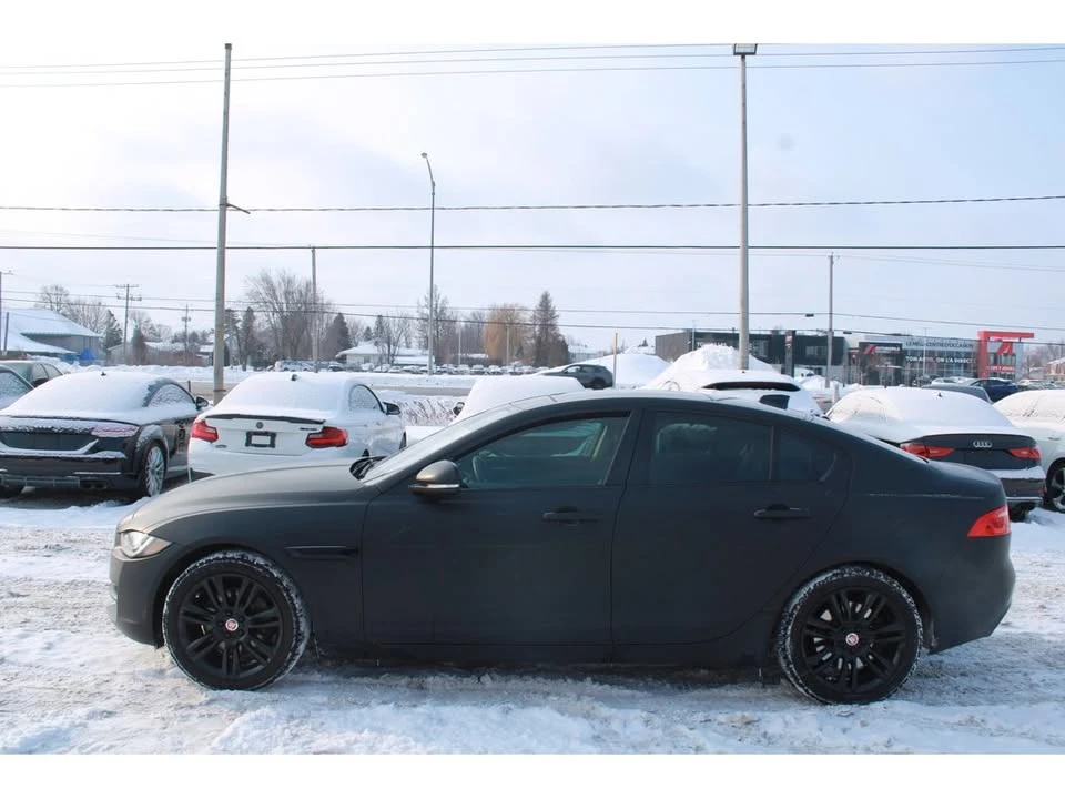 2018 Jaguar XE - Image 2 of 20