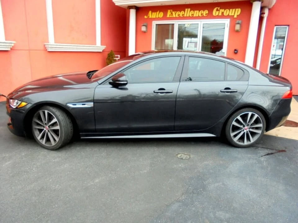 2018 Jaguar XE - Image 4 of 20