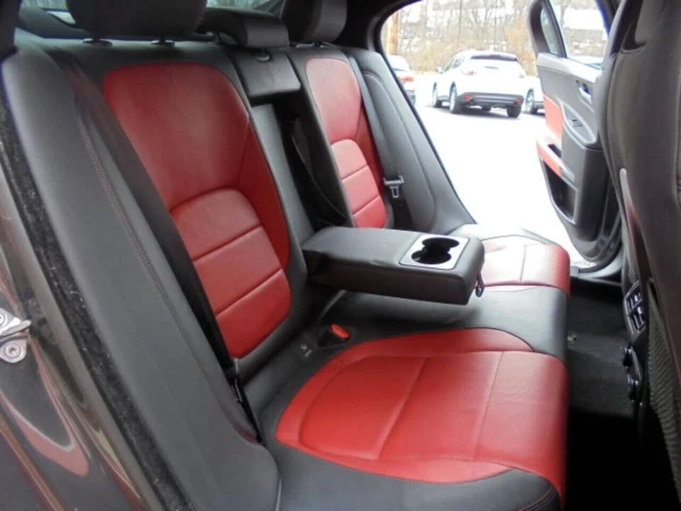 2018 Jaguar XE - Image 13 of 20