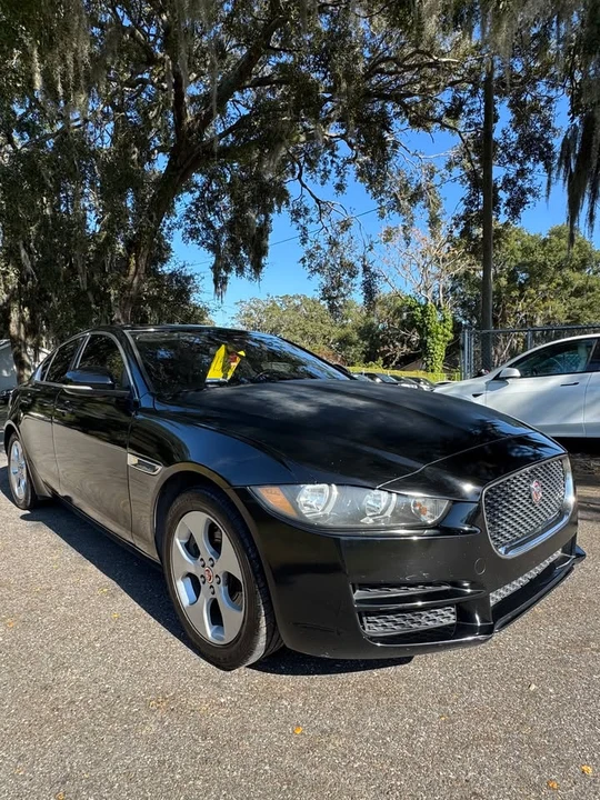 2018 Jaguar XE - Image 13 of 13
