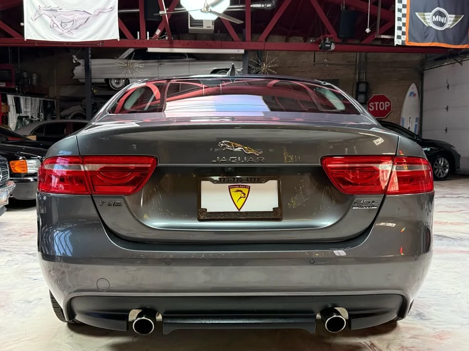 2018 Jaguar XE - Image 5 of 20