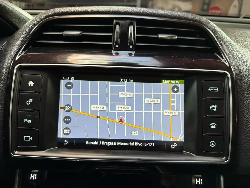2018 Jaguar XE - Image 20 of 20