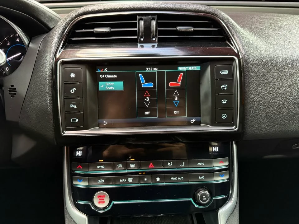 2018 Jaguar XE - Image 19 of 20