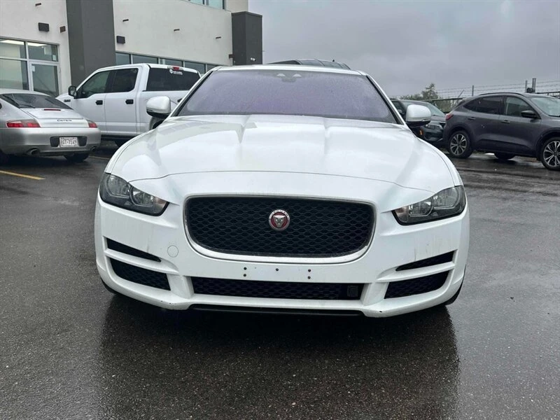 2018 Jaguar XE - Image 2 of 14