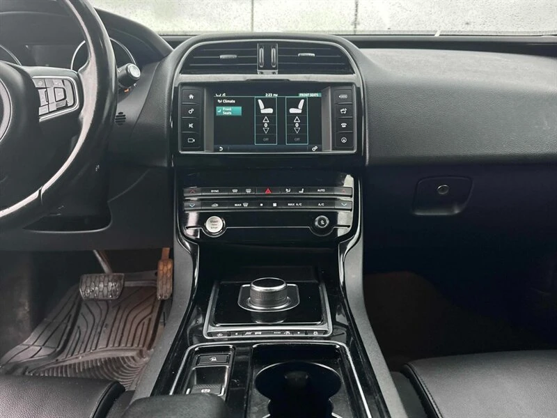 2018 Jaguar XE - Image 13 of 14