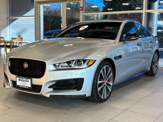 2018 Jaguar XE - Image 3 of 18