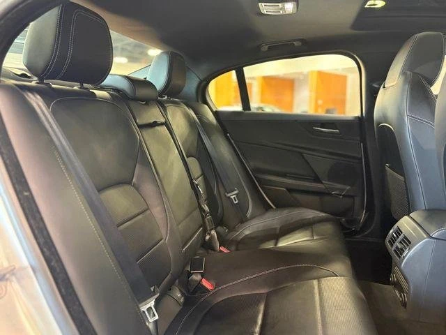 2018 Jaguar XE - Image 12 of 18