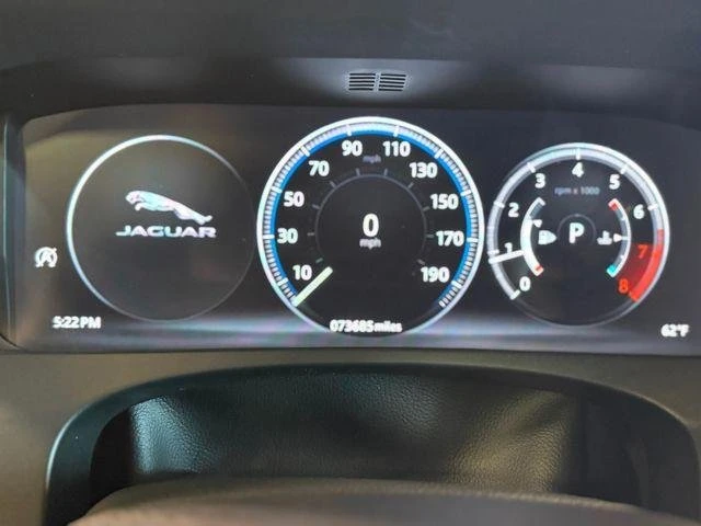 2018 Jaguar XE - Image 15 of 18