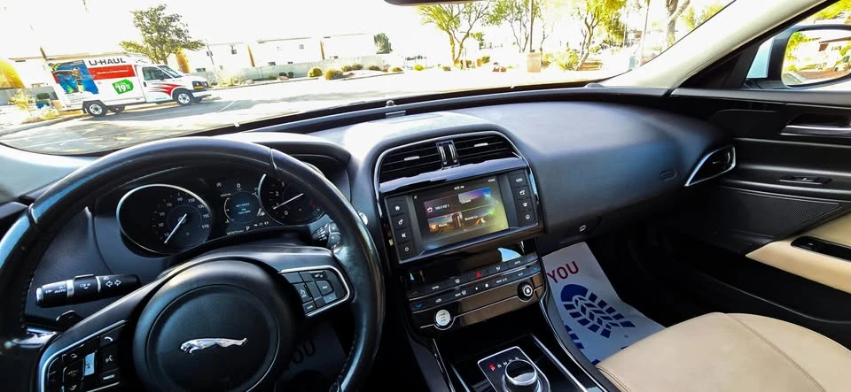 2018 Jaguar XE - Image 18 of 18