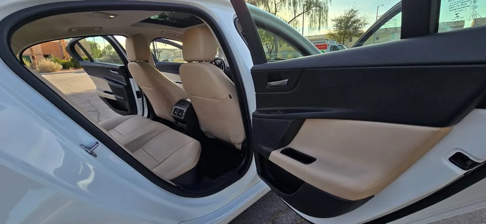 2018 Jaguar XE - Image 12 of 18