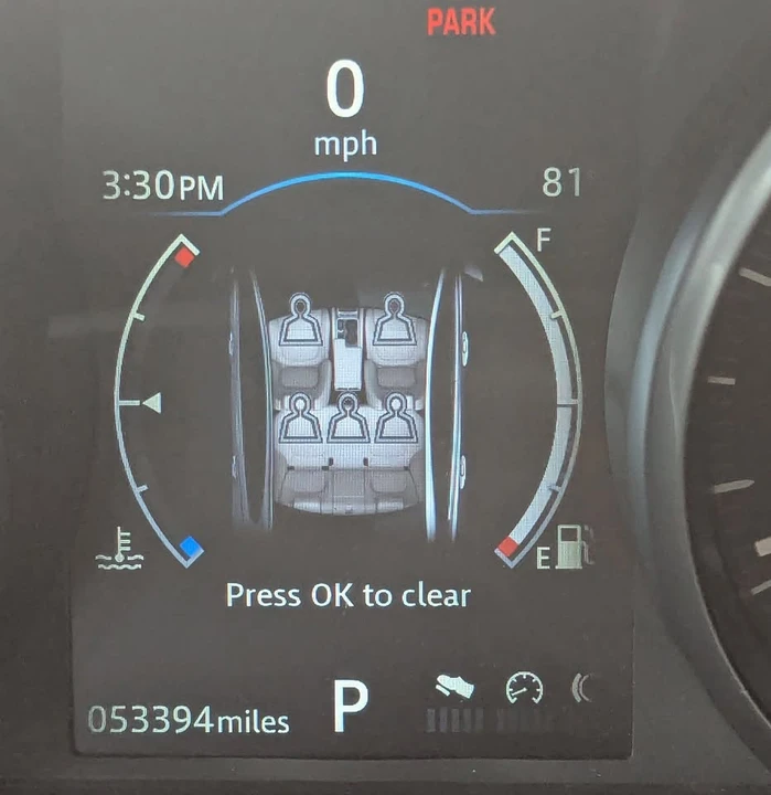 2018 Jaguar XE - Image 2 of 11