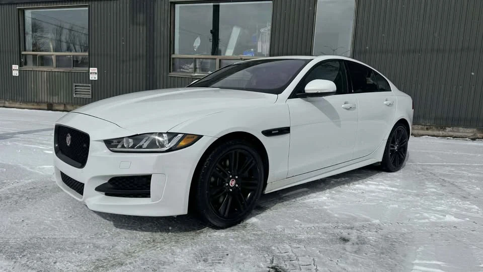 2018 Jaguar XE - Image 2 of 18