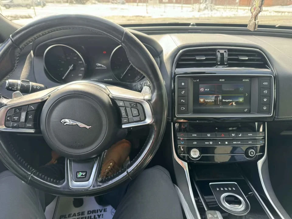 2018 Jaguar XE - Image 9 of 18