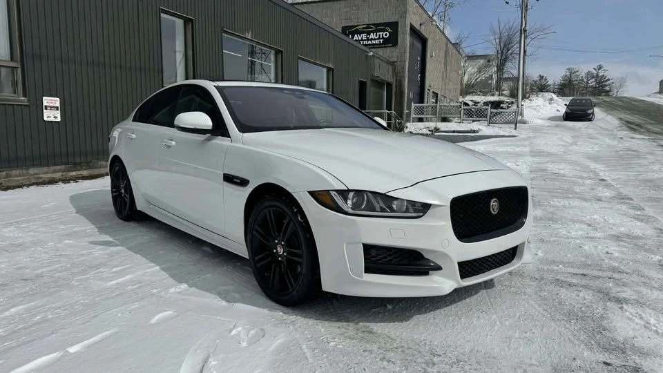 2018 Jaguar XE - Image 6 of 16