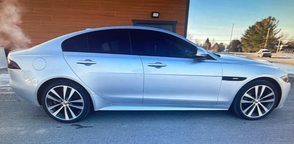 2018 Jaguar XE - Image 2 of 5