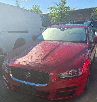 2018 Jaguar XE - Image 2 of 3