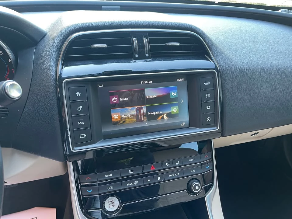 2018 Jaguar XE - Image 8 of 14