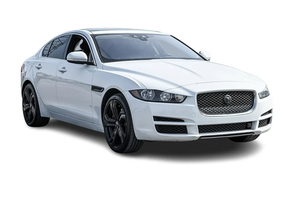 2018 Jaguar XE - Image 4 of 20