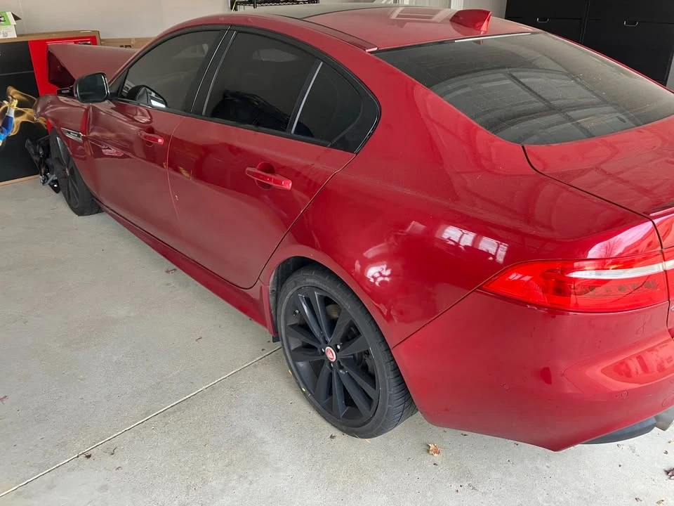 2018 Jaguar XE - Image 5 of 6