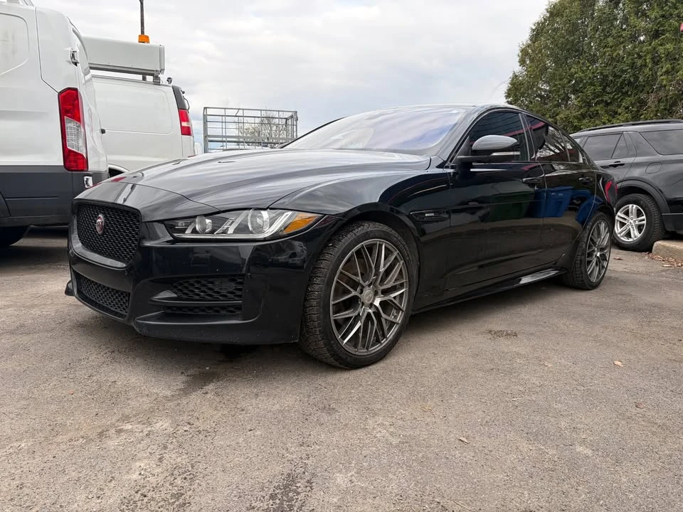 2018 Jaguar XE - Image 2 of 16