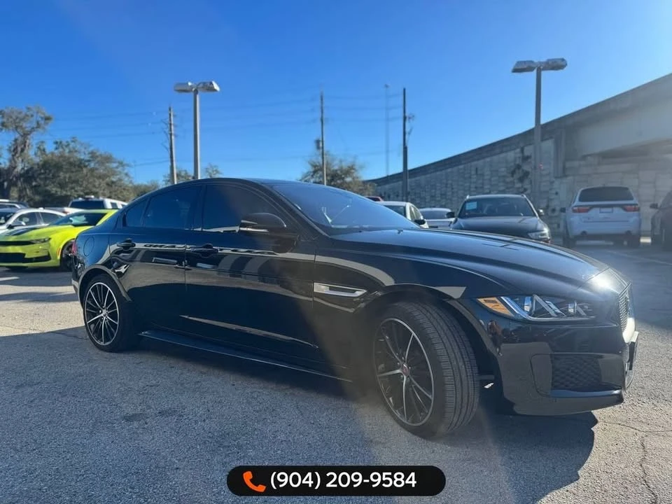 2018 Jaguar XE - Image 4 of 12