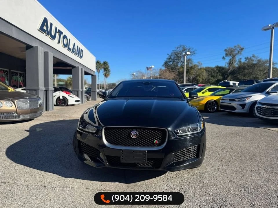 2018 Jaguar XE - Image 2 of 4