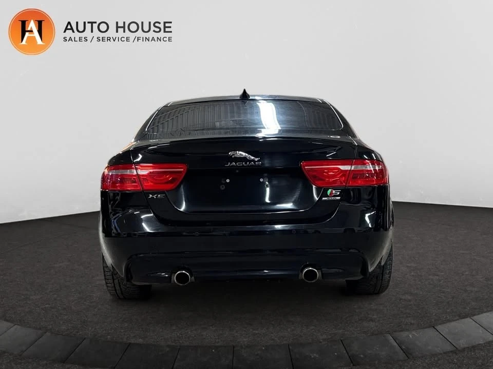2018 Jaguar XE - Image 4 of 20