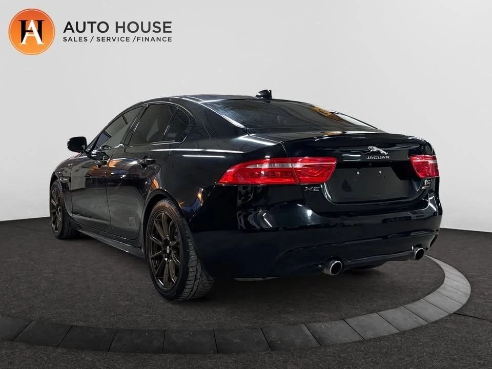 2018 Jaguar XE - Image 3 of 20
