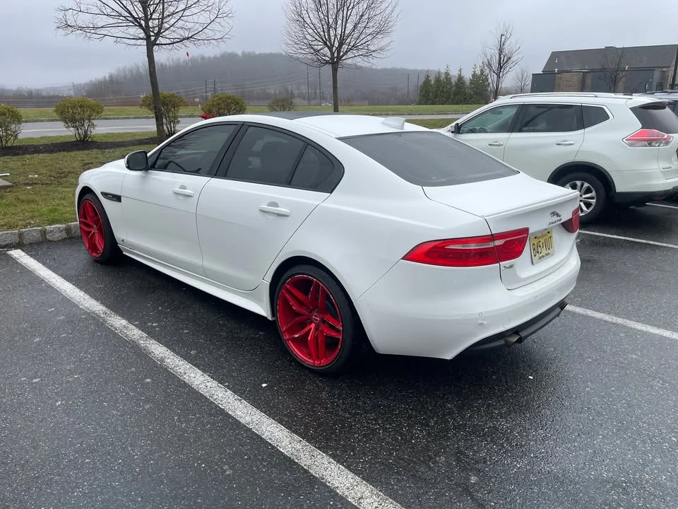 2018 Jaguar XE - Image 3 of 8